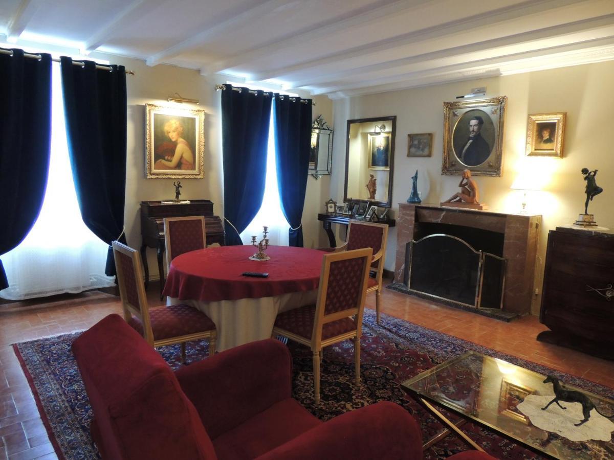 Le Jardin Des Cygnes Bed & Breakfast Pineuilh ภายนอก รูปภาพ